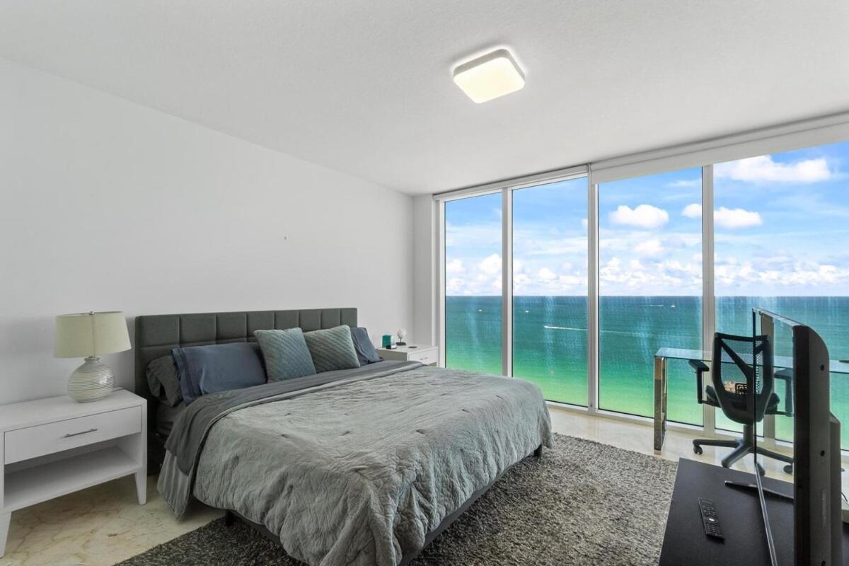 סאני איילס ביץ' Luxury 2-Bedrooms Oceanfront Condo In Sunny Isles מראה חיצוני תמונה